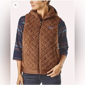 🏔Patagonia Los Gatos Reversable Hooded Vest size -small Brown